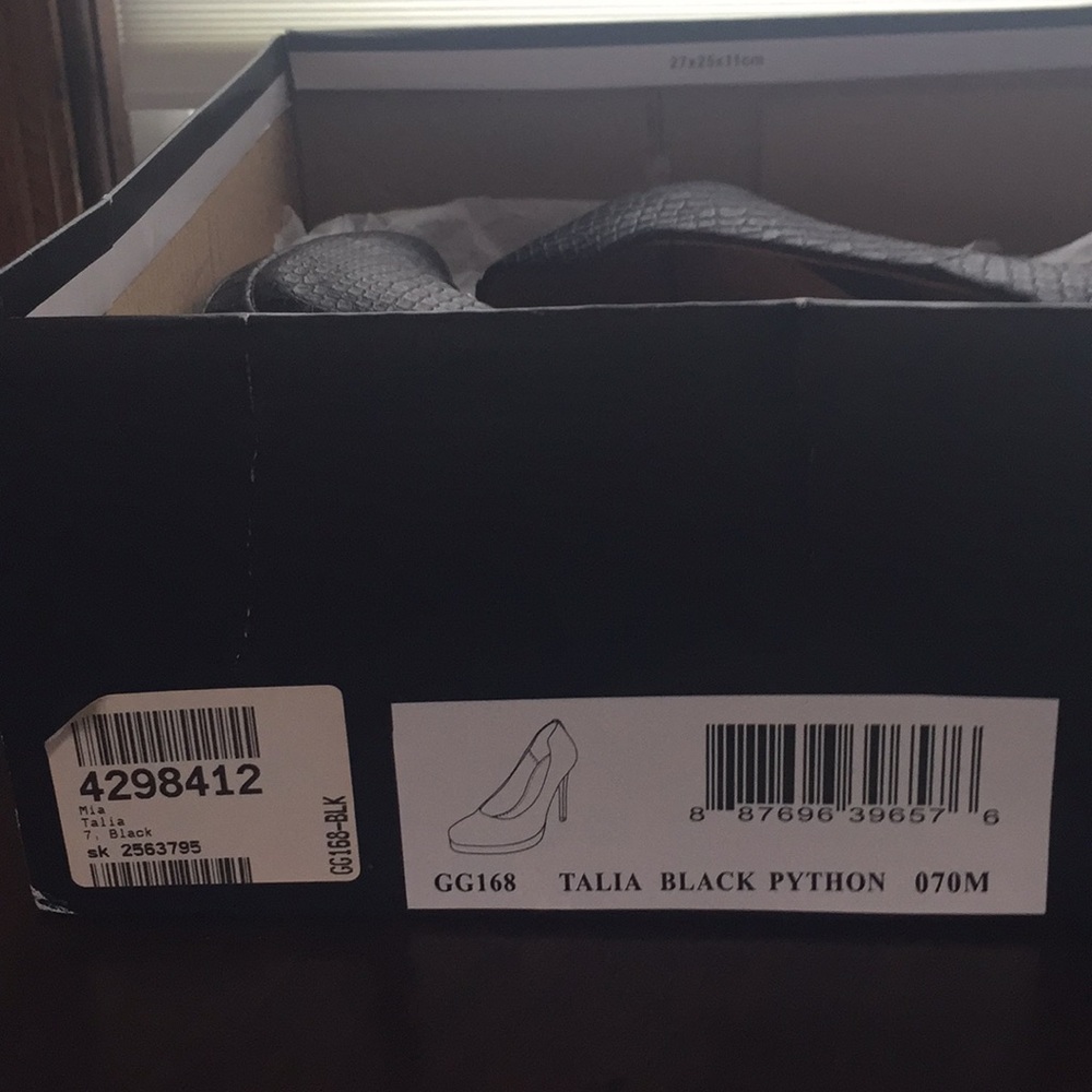 Black python 3.5” high heel - Picture 6 of 6